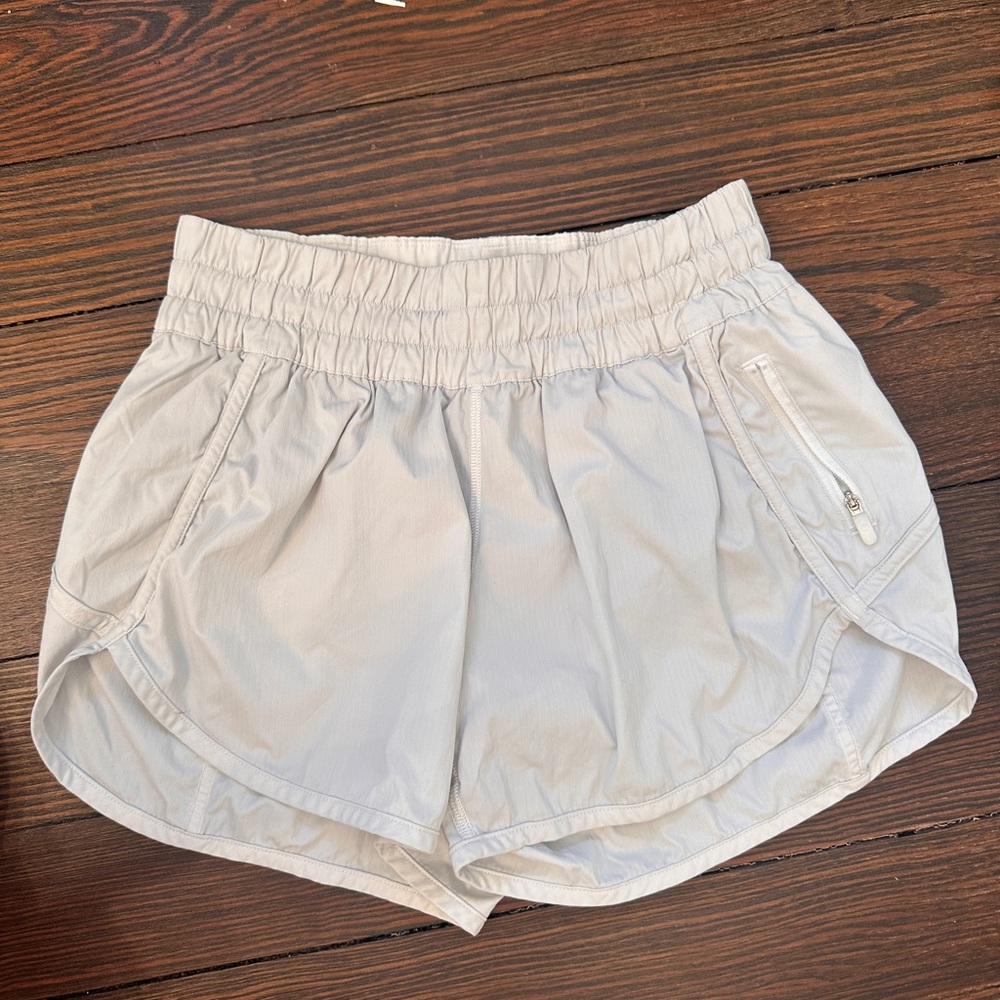 Lululemon LR tracker short
